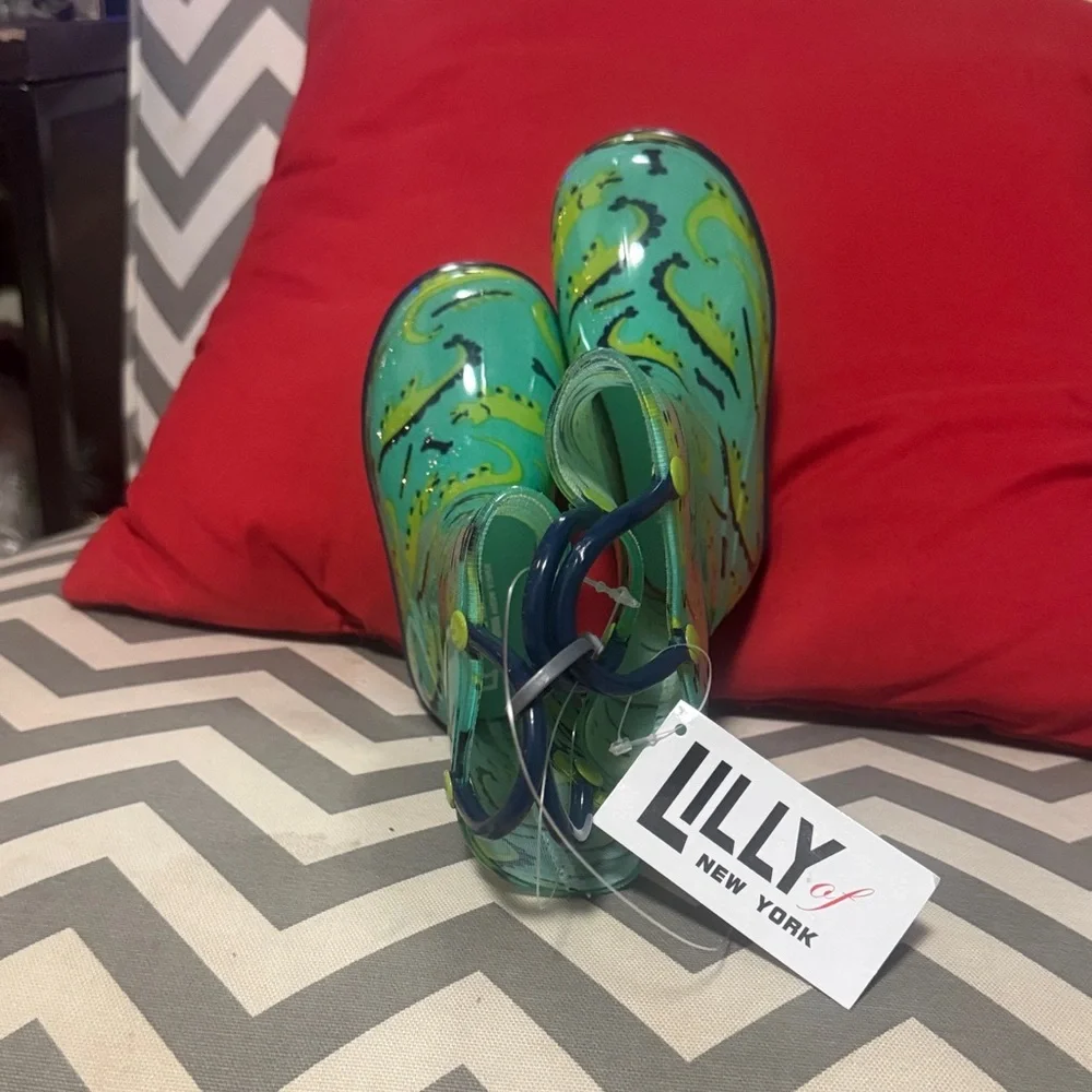 Kids' Vibrant Patterned Rain Boots - Blue and Green